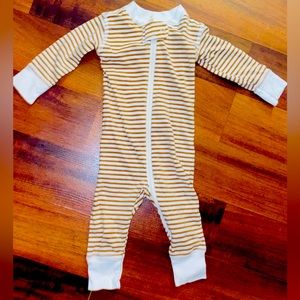 Quincy mae sleeper. 3-6